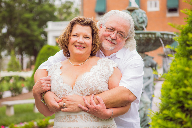 Laura & Todd, Eloping at Antrim 1844 in Taneytown, Maryland by Photographer Kelly Heck