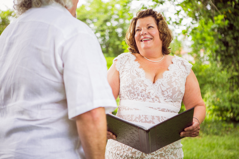 Laura & Todd, Eloping at Antrim 1844 in Taneytown, Maryland by Photographer Kelly Heck