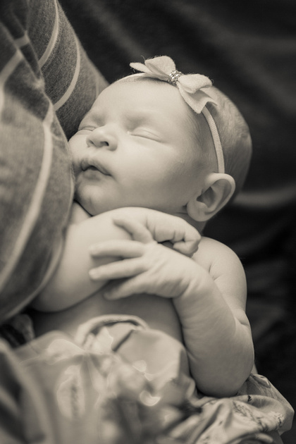 Isabel - Daughter of Diana & Dennis | Westminster, Maryland Infant Portraits by Kelly Heck Photography