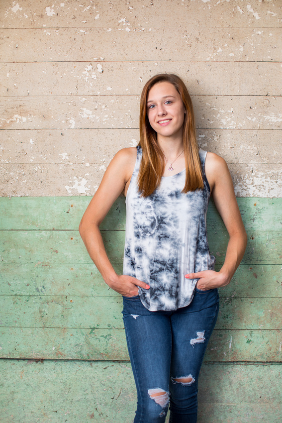 Gracie Baker Senior Photo Session | Taneytown, Maryland