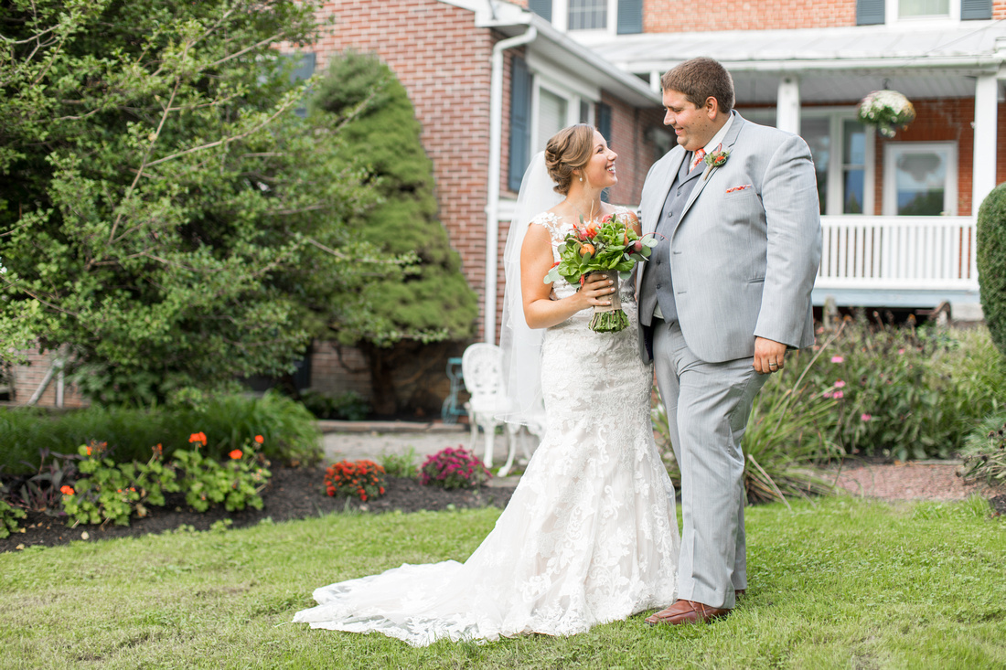 Wedding of Victoria Robinson & Trevor Hoff at Local Homestead Pr