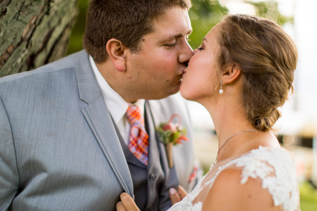 Wedding of Victoria Robinson & Trevor Hoff at Local Homestead Pr