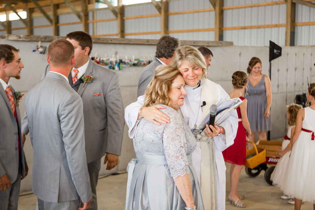 Wedding of Victoria Robinson & Trevor Hoff at Local Homestead Pr